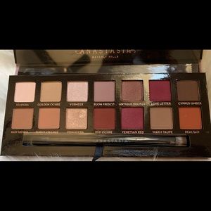 Anastasia Beverly hills modern Renais. ABH pallet